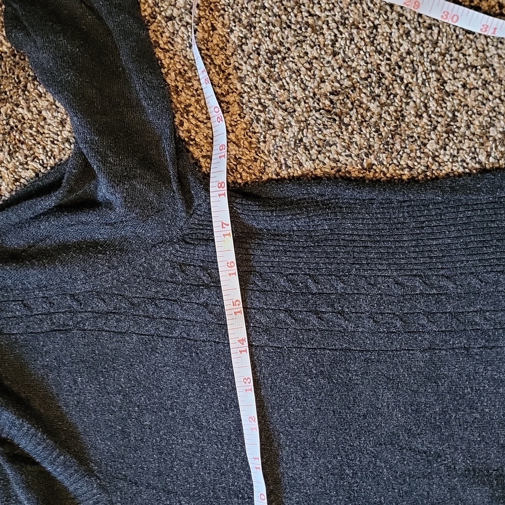 EUC Liz Lange Dark Gray Size Large Maternity Top - Picture 5 of 6